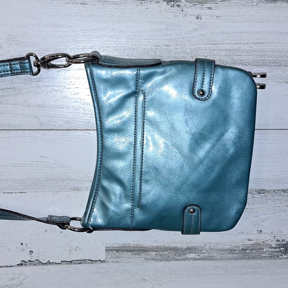 1107 Victoria Roberts Small Crossbody - Picture 3 of 12